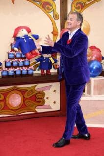 Hugh Bonneville at the Premiere the Cinema Paddington 2 in BFI South Bank London 05 11 2017 Hugh Bonneville  Foto:xS.xVasx xFuturexImage
