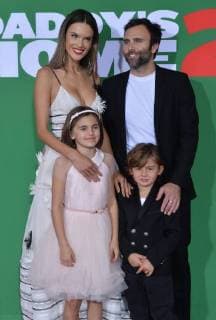Cast member Alessandra Ambrosio attend the premiere of the motion picture comedy Daddy s Home 2 with her husband Jamie Mazur and their daughter Anja Mazur and son Noah Mazue at the Regency Village Theatre in the Westwood section of Los Angeles on November 5, 2017. Storyline: Brad and Dusty must deal with their intrusive fathers during the holidays.  LAP2017110588 JIMxRUYMEN