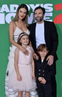 Cast member Alessandra Ambrosio attend the premiere of the motion picture comedy Daddy s Home 2 with her husband Jamie Mazur and their daughter Anja Mazur and son Noah Mazue at the Regency Village Theatre in the Westwood section of Los Angeles on November 5, 2017. Storyline: Brad and Dusty must deal with their intrusive fathers during the holidays.  LAP2017110589 JIMxRUYMEN