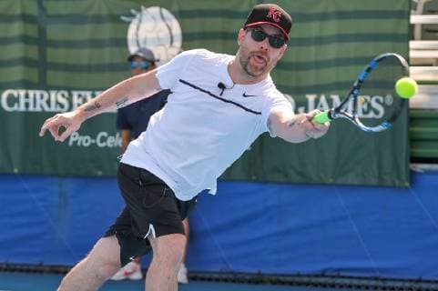 DELRAY BEACH FL NOVEMBER 05 David Cook participates in the 28th Annual Chris Evert Raymond James Pro Celebrity Tennis Classic at Delray Beach Tennis Center on November 5 2017 in Delray Beach Florida People David Cook Transmission Ref MNC20 Copyright: xHoo-Me.comx xMediaPunchx