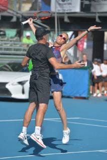 DELRAY BEACH FL NOVEMBER 05 Scott Foley and Renee Stubbs participates in the 28th Annual Chris Evert Raymond James Pro Celebrity Tennis Classic at Delray Beach Tennis Center on November 5 2017 in Delray Beach Florida People Scott Foley and Renee Stubbs Transmission Ref MNC20 Copyright: xHoo-Me.comx xMediaPunchx