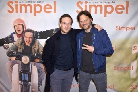 Frederick Lau and Markus Goller at the Premiere the Cinema simple in Movie theater Sendlinger goal Munich 06 11 2017 Foto:xP.xSchönbergerx xFuturexImage