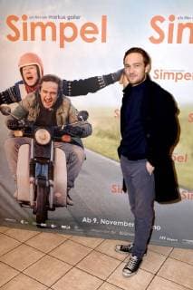 Frederick Lau at the Premiere the Cinema simple in Movie theater Sendlinger goal Munich 06 11 2017 Foto:xP.xSchönbergerx xFuturexImage
