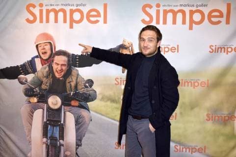 Frederick Lau at the Premiere the Cinema simple in Movie theater Sendlinger goal Munich 06 11 2017 Foto:xP.xSchönbergerx xFuturexImage