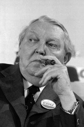 Ludwig Erhard with Cigar Date on the CDU Federal Party 1971 in Saarbrücken Ludwig Erhard Portrait Saarbrücken Germany