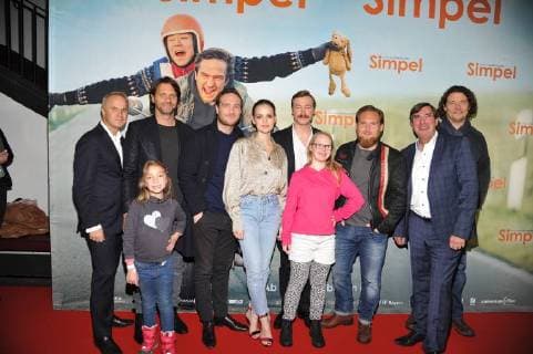 Filmcast with David Kross Frederick Lau Emilia Schuele Axel Stone Markus Goller Dirk Ahner Angelika MOENNING Michael Lehmann Guenther Russ Xavier Chotard Arrival the Cast to Premiere from simple in Movie theater at in Berlin at 06 11 2017