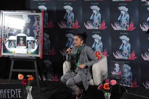 November 7, 2017 - Mexico City, Mexico, Mexico - Singer Mon Laferte during La Trenza Deluxe album press conference receives the Triple Platinum Disk Award on November 07, 2017 in Mexico City, Mexico Mexico City Mexico  - ZUMAn230 20171107_zaa_n230_213 Copyright: xCarlosxTischlerx