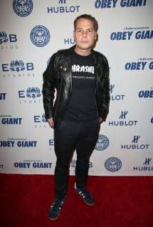 LOS ANGELES CA NOVEMBER 7 Shepard Fairey at Photo Op For Hulu s Obey Giant at the The Theatre at Ace Hotel in Los Angeles California on November 7 2017 Copyright: xFayexSadoux