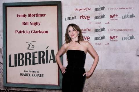 Bilder des Tages November 8, 2017 - Madrid, Spain - Emily Mortimer attends The Bookshop Movie premiere in Madrid on Nov 8, 2017 Madrid Spain  - ZUMAn230 20171108_zaa_n230_265 Copyright: xGabrielxMasedax