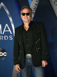 Terry McBride walks the red carpet as he arrives for the 51st Annual Country Music Association Awards on November 8, 2017 at the Bridgestone Arena in Nashville.  NAS20171108118 JOHNxSOMMERSxII
