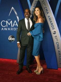 Darius Rucker and Beth Leonard walk the red carpet as they arrives for the 51st Annual Country Music Association Awards on November 8, 2017 at the Bridgestone Arena in Nashville.  NAS20171108157 JOHNxSOMMERSxII