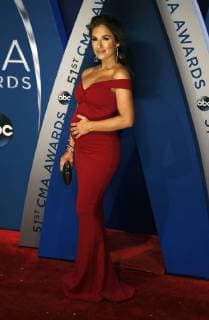 Jessie James Decker arrives to the 51st Annual Country Music Association Awards on November 8, 2017 at the Bridgestone Arena in Nashville.  NAS20171108200 JOHNxSOMMERSxII
