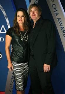 Jack Ingram and Amy Ingram arrive to the 51st Annual Country Music Association Awards on November 8, 2017 at the Bridgestone Arena in Nashville.  NAS20171108209 JOHNxSOMMERSxII