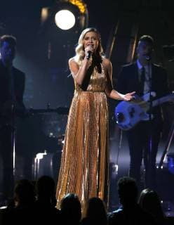 Kelsea Ballerini performs onstage during the 51st Annual Country Music Association Awards on November 8, 2017 at the Bridgestone Arena in Nashville.  NAS20171108240 JOHNxSOMMERSxII