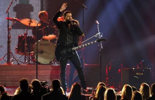 Old Dominion performs at the 51st Annual Country Music Association Awards on November 8, 2017 at the Bridgestone Arena in Nashville.  NAS20171108276 JOHNxSOMMERSxII