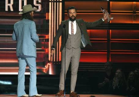 Brothers Osborne wins Vocal Duo of the Year at the 51st Annual Country Music Association Awards on November 8, 2017 at the Bridgestone Arena in Nashville.  NAS20171108284 JOHNxSOMMERSxII
