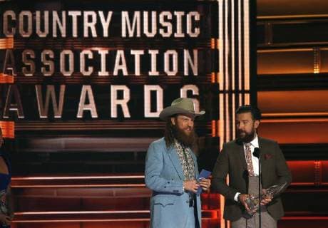 Brothers Osborne wins Vocal Duo of the Year at the 51st Annual Country Music Association Awards on November 8, 2017 at the Bridgestone Arena in Nashville.  NAS20171108286 JOHNxSOMMERSxII