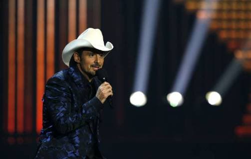 Brad Paisley on stage at the 51st Annual Country Music Association Awards on November 8, 2017 at the Bridgestone Arena in Nashville.  NAS20171108292 JOHNxSOMMERSxII
