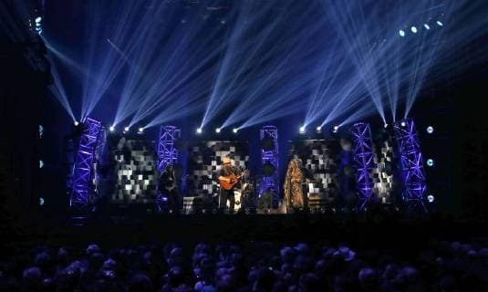 Chris Stapleton performs on stage at the 51st Annual Country Music Association Awards on November 8, 2017 at the Bridgestone Arena in Nashville.  NAS20171108296 JOHNxSOMMERSxII