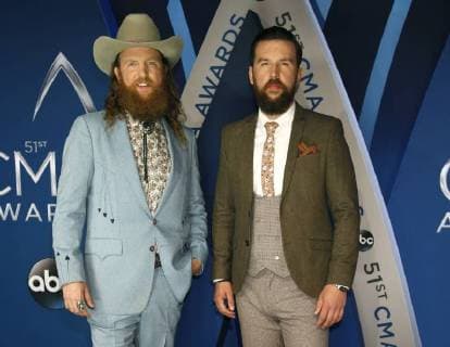 Brothers Osborne arrives for the 51st Annual Country Music Association Awards on November 8, 2017 at the Bridgestone Arena in Nashville.  NAS20171108357 JOHNxSOMMERSxII