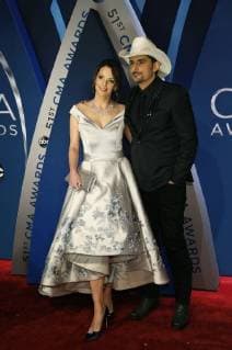 Actress Kimberly Williams-Paisley and singer-songwriter Brad Paisley arrive for the 51st Annual Country Music Association Awards on November 8, 2017 at the Bridgestone Arena in Nashville.  NAS20171108366 JOHNxSOMMERSxII