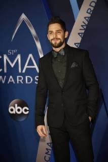 Thomas Rhett arrives for the 51st Annual Country Music Association Awards on November 8, 2017 at the Bridgestone Arena in Nashville.  NAS20171108368 JOHNxSOMMERSxII