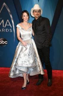 November 8, 2017 - Nashville, TN, U.S. - 08 November 2017 - Nashville, Tennessee - Kimberly Williams-Paisley, Brad Paisley. 51st Annual CMA Awards, Country Music s Biggest Night, held at Music City Center. Photo Credit: Laura Farr AdMedia Nashville U.S. - ZUMAa123 20171108_zaa_a123_218 Copyright: xLauraxFarrAdmediax