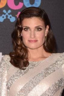 LOS ANGELES CA NOVEMBER 08 Idina Menzel arriving at Disney Pixar s Coco premiere at El Capitan Theatre on November 8 2017 in Los Angeles California Copyright: xDavidxEdwardsx