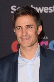 LOS ANGELES CA NOVEMBER 08 Gael Garcia Bernal arriving at Disney Pixar s Coco premiere at El Capitan Theatre on November 8 2017 in Los Angeles California Copyright: xDavidxEdwardsx