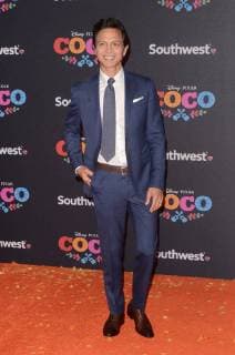 LOS ANGELES CA NOVEMBER 08 Benjamin Bratt arriving at Disney Pixar s Coco premiere at El Capitan Theatre on November 8 2017 in Los Angeles California Copyright: xDavidxEdwardsx