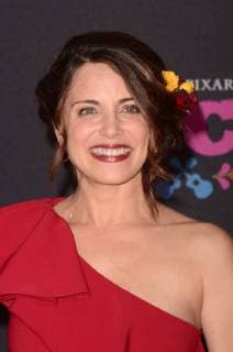 LOS ANGELES CA NOVEMBER 08 Alanna Ubach arriving at Disney Pixar s Coco premiere at El Capitan Theatre on November 8 2017 in Los Angeles California Copyright: xDavidxEdwardsx