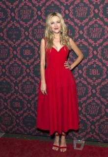 Search Party Staffelpremiere in New York USA: TBS premiere season 2 Search Meredith Hagner wearing dress by Jill Stuart attends season 2 premiere of Search Party at Public New York New York United States Public  LevxRadin