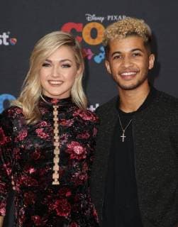 HOLLYWOOD CA NOVEMBER 8 Lindsay Arnold Jordan Fisher at The U S Premiere of Disney Pixar s Coco at the El Capitan Theatre in Hollywood California on November 8 2017 Copyright: xFayexSadoux