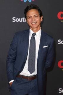 Benjamin Bratt at the Coco Film Premiere at 8 11 2017 in Los Angeles Disney Pixar S Coco Fimpremiere in Los Angeles 2017