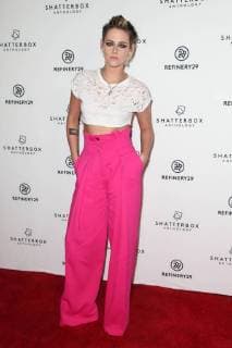 LOS ANGELES CA NOVEMBER 9 Kristen Stewart at the Los Angeles Premiere of Come Swim at the Landmark Theater in Los Angeles California on November 9 2017 Copyright: xFayexSadoux