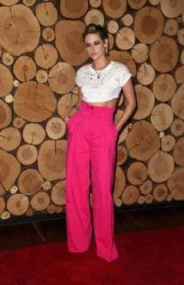 LOS ANGELES CA NOVEMBER 9 Kristen Stewart at the Los Angeles Premiere of Come Swim at the Landmark Theater in Los Angeles California on November 9 2017 Copyright: xFayexSadoux