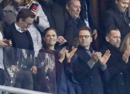 Crown Prince Crown Prince Victoria and Prince Daniel sat on the VIP stands Swedish national team in football, World Cup playoff between Sweden-Italy 1-0, Friends Arena, Stockholm, 2017-11-10 Victoria de Suede;Daniel Westling Stockholm Sweden  560484