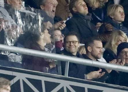 Crown Prince Crown Prince Victoria and Prince Daniel sat on the VIP stands Swedish national team in football, World Cup playoff between Sweden-Italy 1-0, Friends Arena, Stockholm, 2017-11-10 Victoria de Suede;Daniel Westling Stockholm Sweden  560484