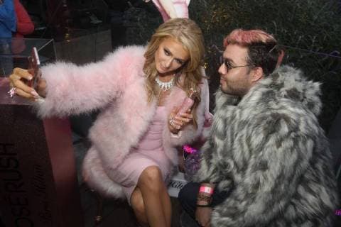 Paris Hilton in Mexiko-Stadt November 10 2017 EUM20171110ESP12 JPG CIUDAD DE MEXICO ShowbizFarandula Paris Hilton La socialite Paris Hilton convivio con los 43 fans y ganadores de EL UNIVERSAL en un restaurante de Santa Fe en la capital 10 de noviembre de 2017 Foto EL UNIVERSALCarlos MejiaMAVC Mexico City Mexico  - ZUMAu78_ 20171110_zaf_u78_081 Copyright: xElxUniversalx