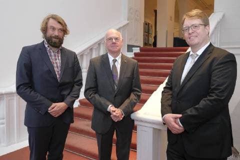 Culture Prize German Language 2017 the Prize winners the Culture Prize German Language 2017 V l n r Knut Bayrischer Broadcasting Prof Dr Norbert Lammert President the German Bundestag Daniel Keding manager Class We Singing the Culture Prize German Language 2017 was at 11 11 2017 to Nor