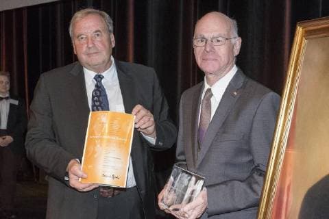 Culture Prize German Language 2017 Prize winners Prof Dr Norbert Lammert r was for his Merits to the German Language with the Jacob Grimm Prize German Language excellent here with his Laudator Prof Dr Günter l the Culture Prize German Language 2017 was at 11 11 2017 in Congress Palace in Kassel awarded Kassel Hesse Germany Congress Palace