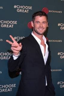 November 11, 2017 - Mexico City, Mexico, Mexico - Actor Chris Hemsworth attends at red carpet to promote the Buchanan s Whiskey at Foto Museo Cuatro Caminos on November 12, 2017 in Mexico City, Mexico Mexico City Mexico  - ZUMAn230 20171111_zaa_n230_713 Copyright: xCarlosxTischlerx