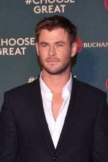 November 11, 2017 - Mexico City, Mexico, Mexico - Actor Chris Hemsworth attends at red carpet to promote the Buchanan s Whiskey at Foto Museo Cuatro Caminos on November 12, 2017 in Mexico City, Mexico Mexico City Mexico  - ZUMAn230 20171111_zaa_n230_722 Copyright: xCarlosxTischlerx