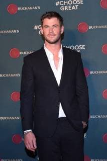 November 11, 2017 - Mexico City, Mexico, Mexico - Actor Chris Hemsworth attends at red carpet to promote the Buchanan s Whiskey at Foto Museo Cuatro Caminos on November 12, 2017 in Mexico City, Mexico Mexico City Mexico  - ZUMAn230 20171111_zaa_n230_723 Copyright: xCarlosxTischlerx
