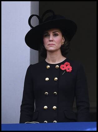 . 12 11 2017. London, United Kingdom. HM The Queen Elizabeth II- Remembrance Sunday. Duchess of Cambridge joins HM The Queen Elizabeth II for Remembrance Sunday at the Cenotaph, London.  xAndrewxParsonsx xi-Imagesx IIM-16363-0087