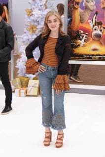 Meg Donnelly at the Premiere of Sony Pictures Animation s The Star held at the Regency Village Theatre in Westwood, CA, November 12, 2017.  Copyright: xJosephxMartinezx 33475_040JM