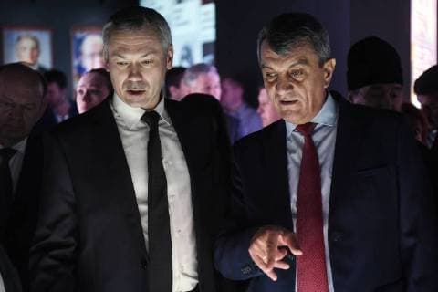 NOVOSIBIRSK, RUSSIA - NOVEMBER 12, 2017: Novosibirsk Region acting governor Andrei Travnikov (L) and Presidential Envoy to Russia s Siberian Federal District Sergei Menyailo attend the opening of the Russia â€“ My History historical park in Oktyabrsky District. Kirill Kukhmar TASS  TS068BEA