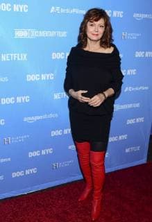 NEW YORK NY NOVEMBER 12 Susan Sarandon attends Soufra premiere during 2017 DOC NYC Festival at SVA Theater on November 12 2017 in New York City Copyright: xRaymondxHagansx
