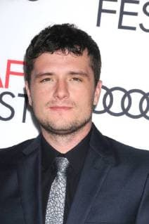 November 12, 2017 - Los Angeles, California, United States - November 12h 2017 - Los Angeles, California USA - Actor JOSH HUTCHERSON at The AFI Fest 2017 Premiere The Disaster Artist presented by Audi held at the TCL Chinese Theater, Hollywood, Los Angeles CA. Los Angeles United States - ZUMAf05_ 20171112_zaf_f05_039 Copyright: xPaulxFentonx