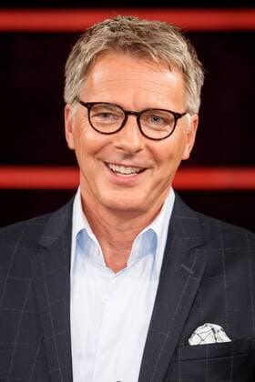 MDR Riverboat presenter Jörg Pilawa during the Recording the MDR Talk show Riverboat at 13 11 2017 in Studio 3 the Media City Leipzig